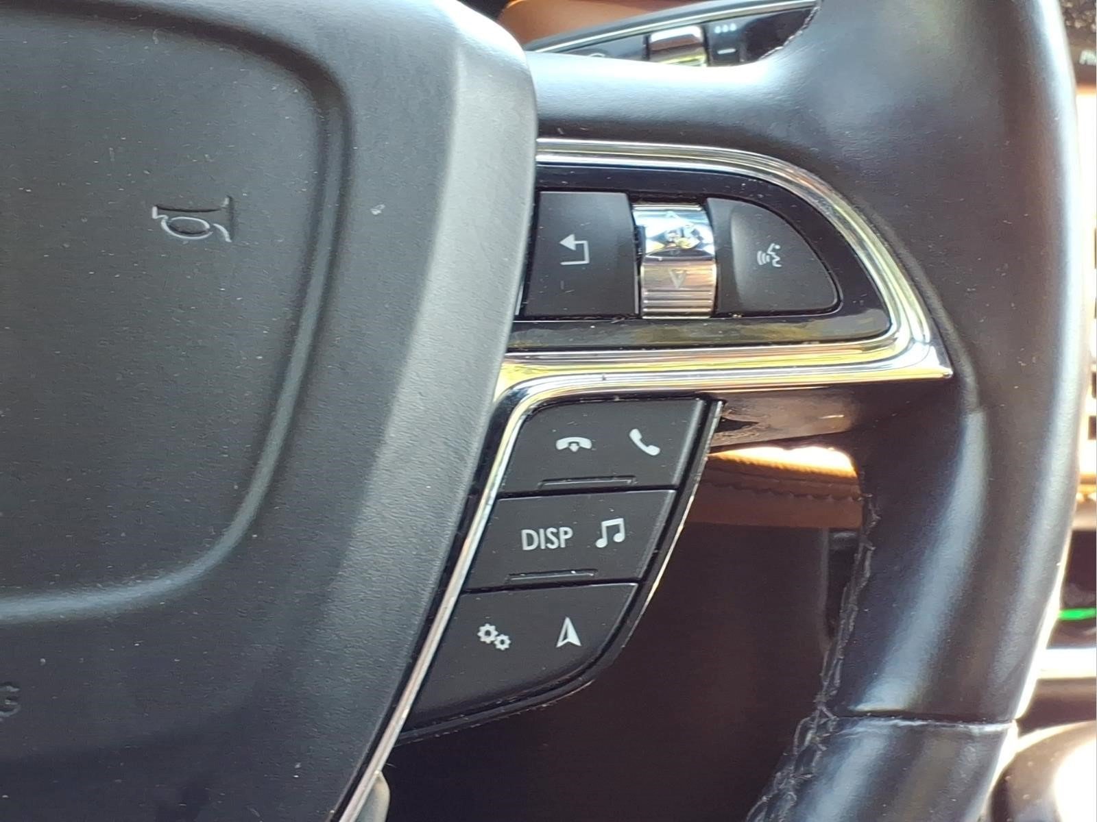 Used 2023 Lincoln Nautilus Reserve AWD/4WD image 18