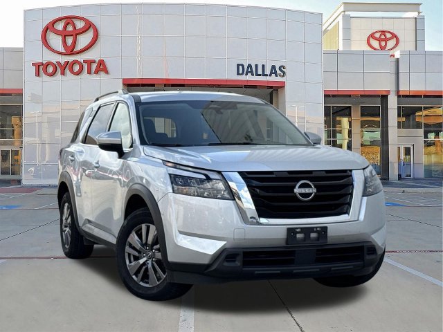 Used 2025 Nissan Pathfinder SV
