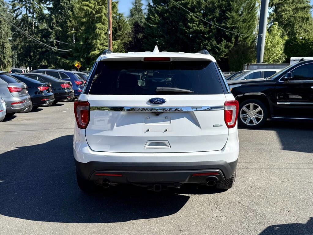 Used 2017 Ford Explorer 4WD image 5