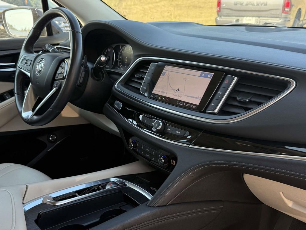 Used 2023 Buick Enclave Avenir w/ Avenir Technology Package image 28
