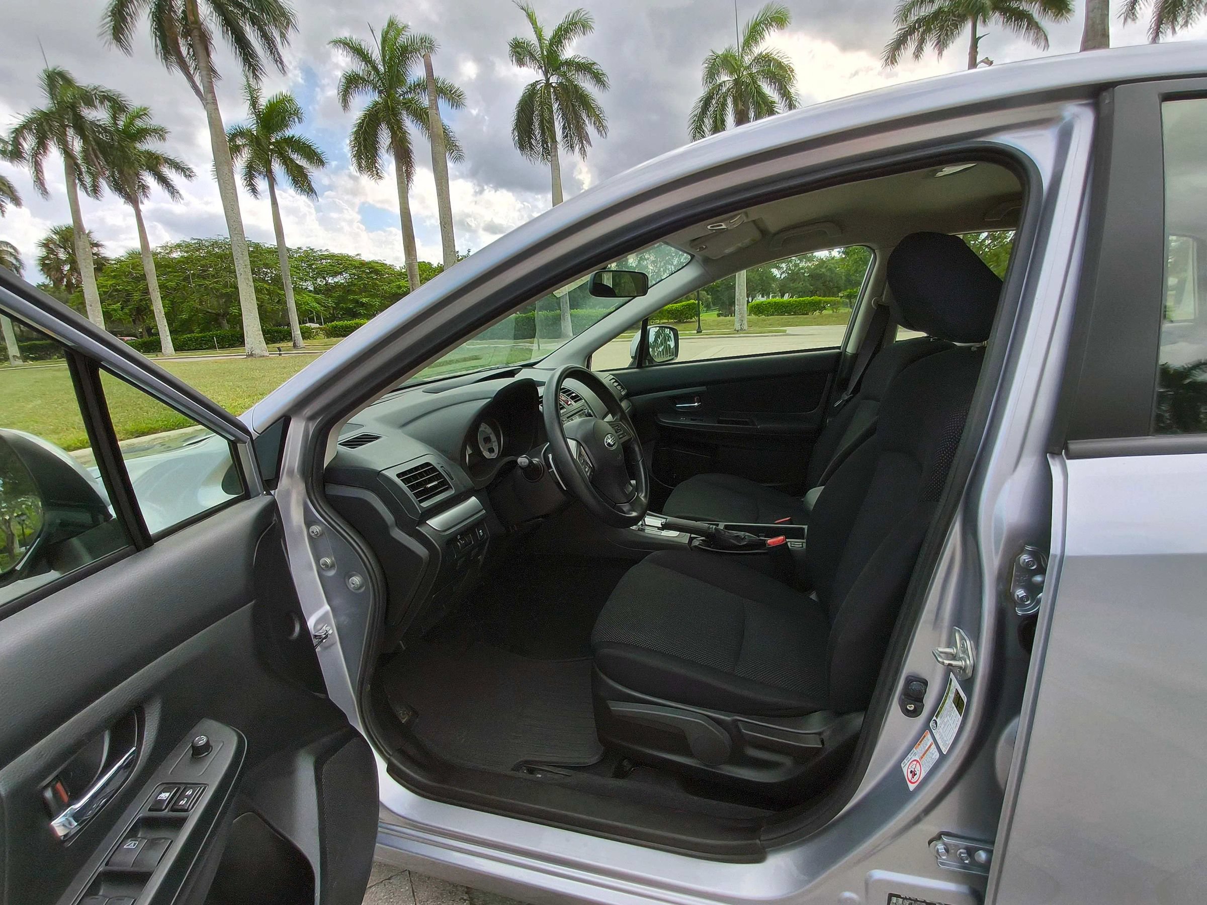 Used 2014 Subaru Impreza 2.0i Premium w/ All-Weather Package w/CVT AWD/4WD image 5