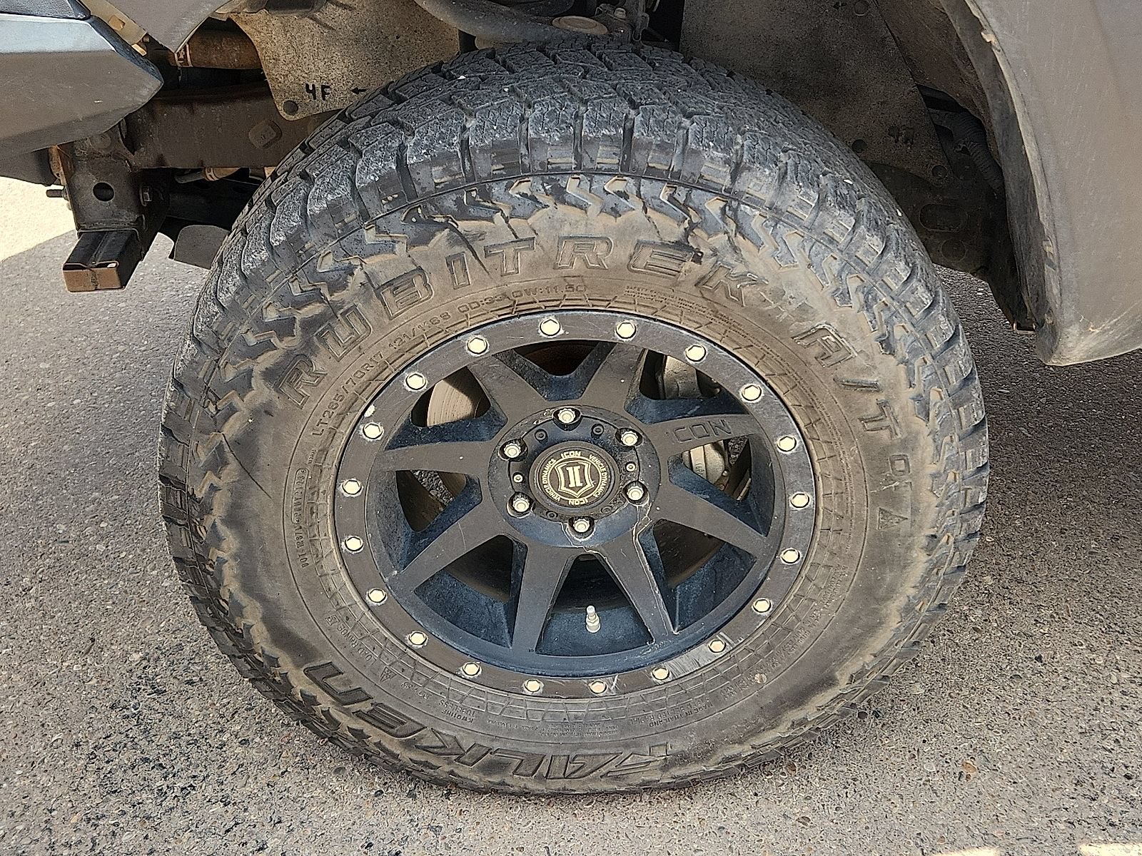 Used 2020 Toyota Tacoma TRD Off-Road w/ Technology Package AWD/4WD image 7