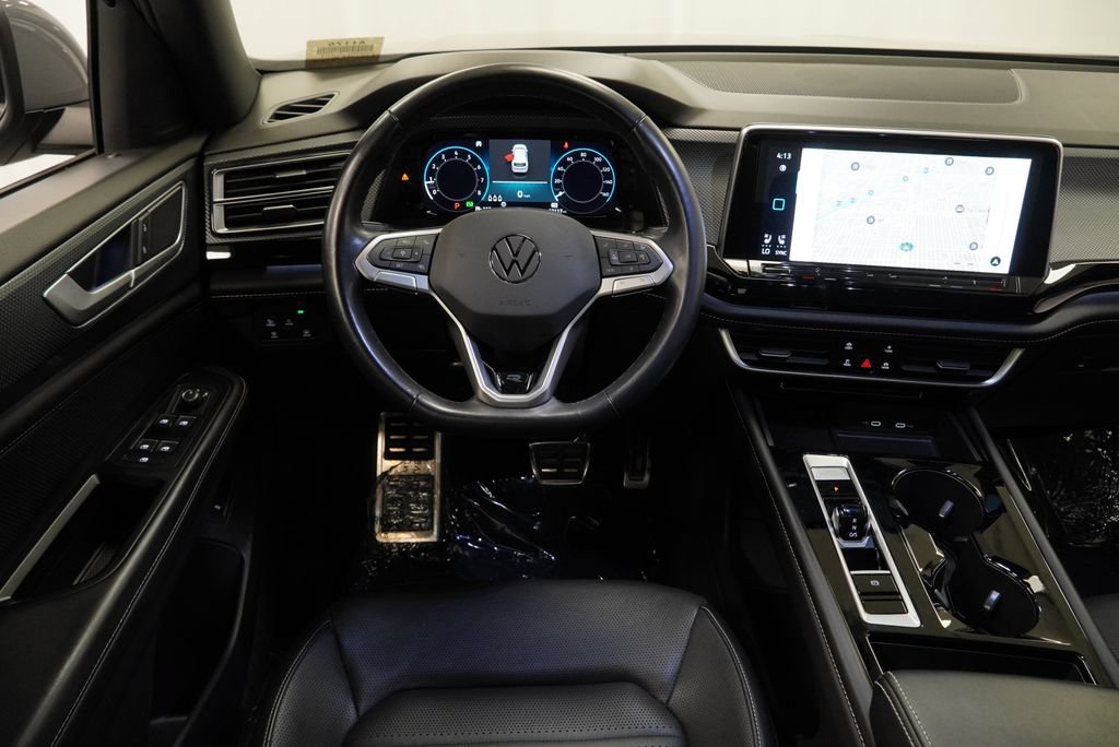 Used 2024 Volkswagen Atlas Cross Sport SEL R-Line AWD/4WD image 13