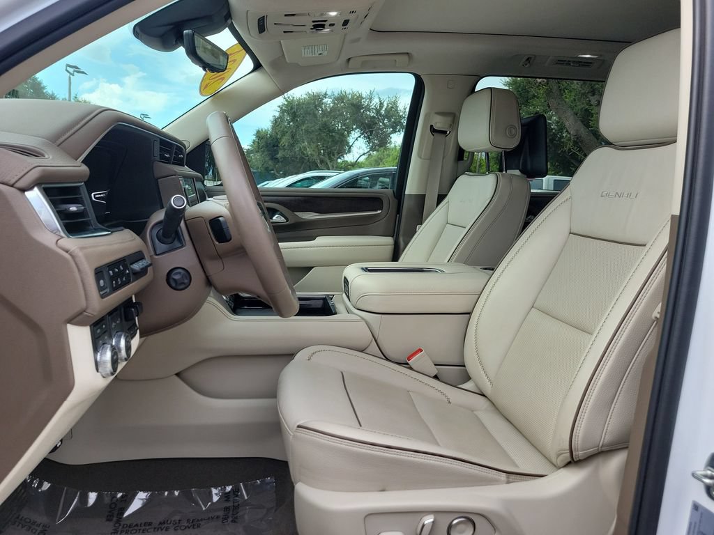 Certified 2024 GMC Yukon XL Denali w/ Denali Reserve Package AWD/4WD image 21