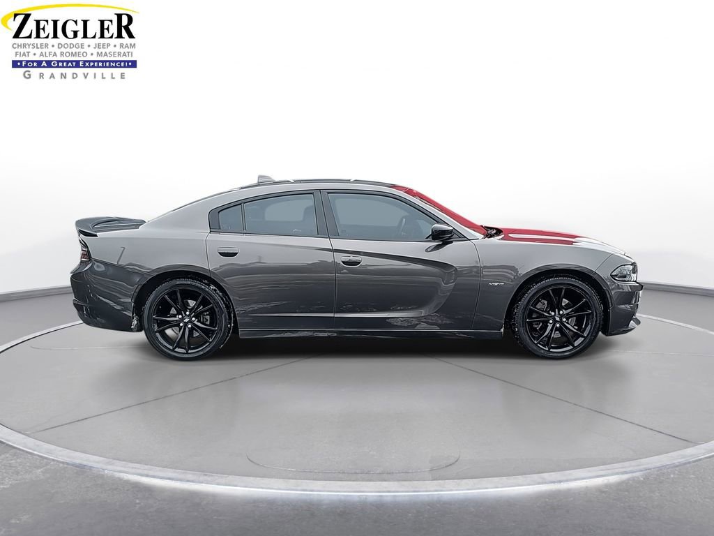 Used 2017 Dodge Charger R/T w/ Blacktop Package image 4