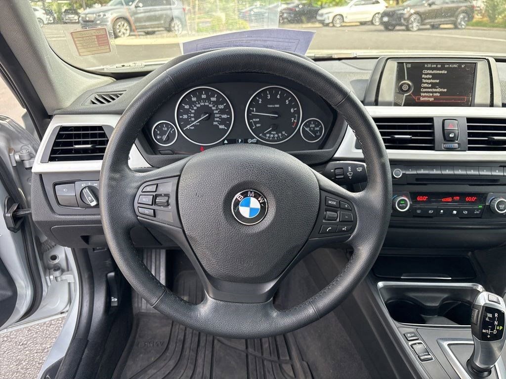Used 2013 BMW 328i xDrive Sedan AWD/4WD image 13