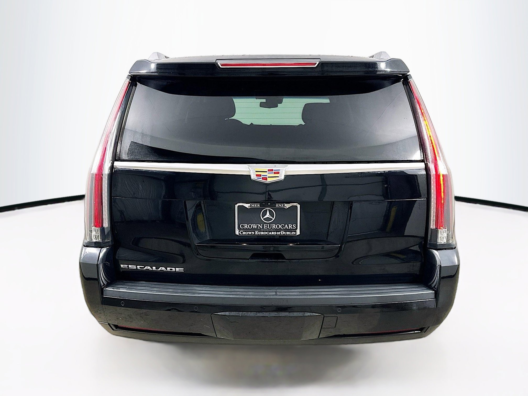 Used 2019 Cadillac Escalade Premium Luxury image 7