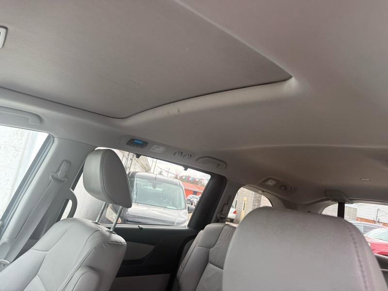 Used 2012 Honda Odyssey EX-L image 9