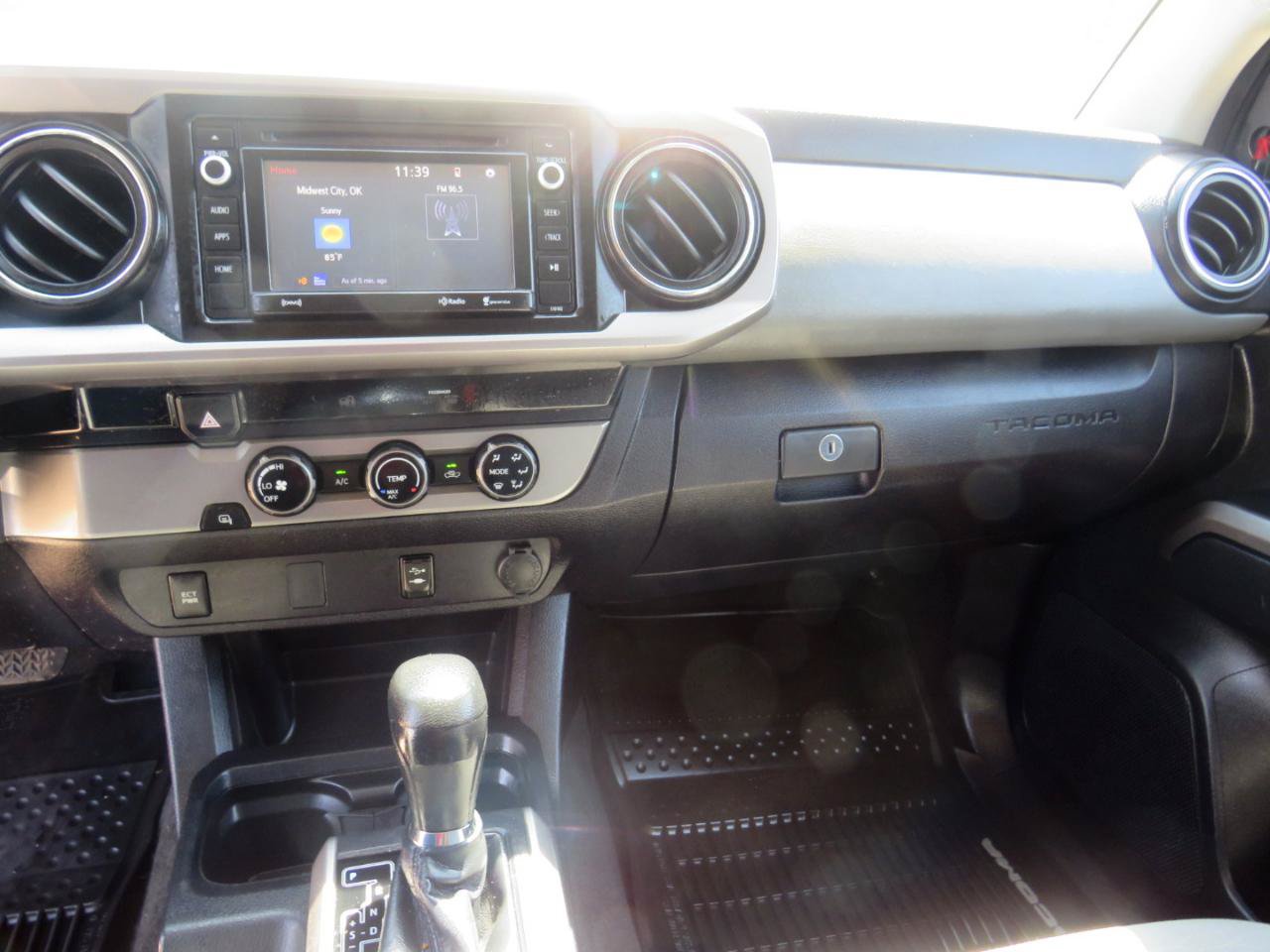 Used 2017 Toyota Tacoma SR5 w/ Tow Package RWD image 13