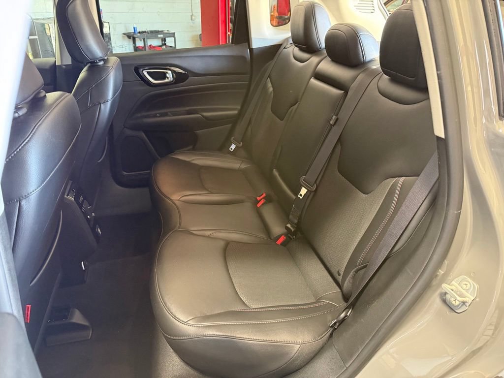 Certified 2022 Jeep Compass Trailhawk AWD/4WD image 23