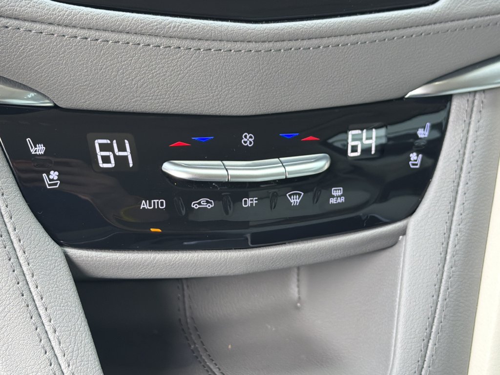 Certified 2025 Cadillac XT5 Premium Luxury FWD image 27