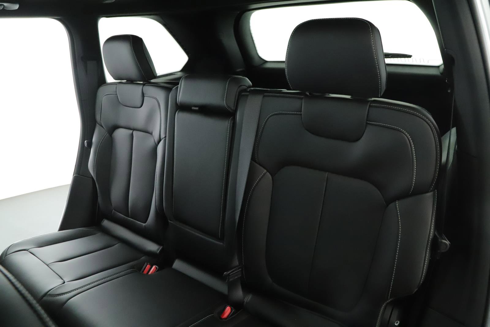 New 2026 Jeep Grand Cherokee Limited w/ Limited Altitude Package image 5