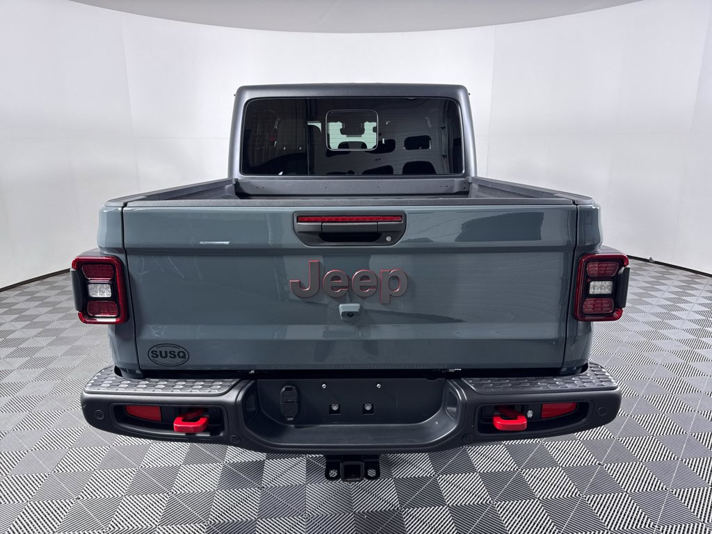 Used 2024 Jeep Gladiator Rubicon w/ Technology Group AWD/4WD image 11