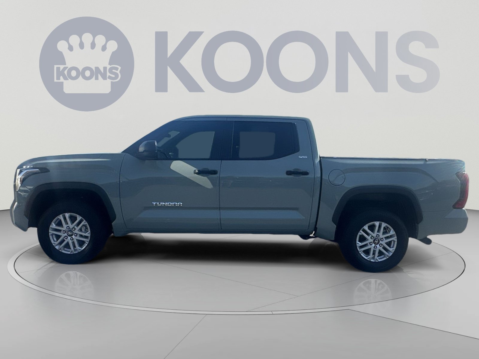 Used 2025 Toyota Tundra SR5 AWD/4WD image 13