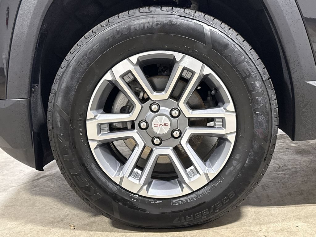 Used 2025 GMC Terrain Elevation AWD/4WD image 27
