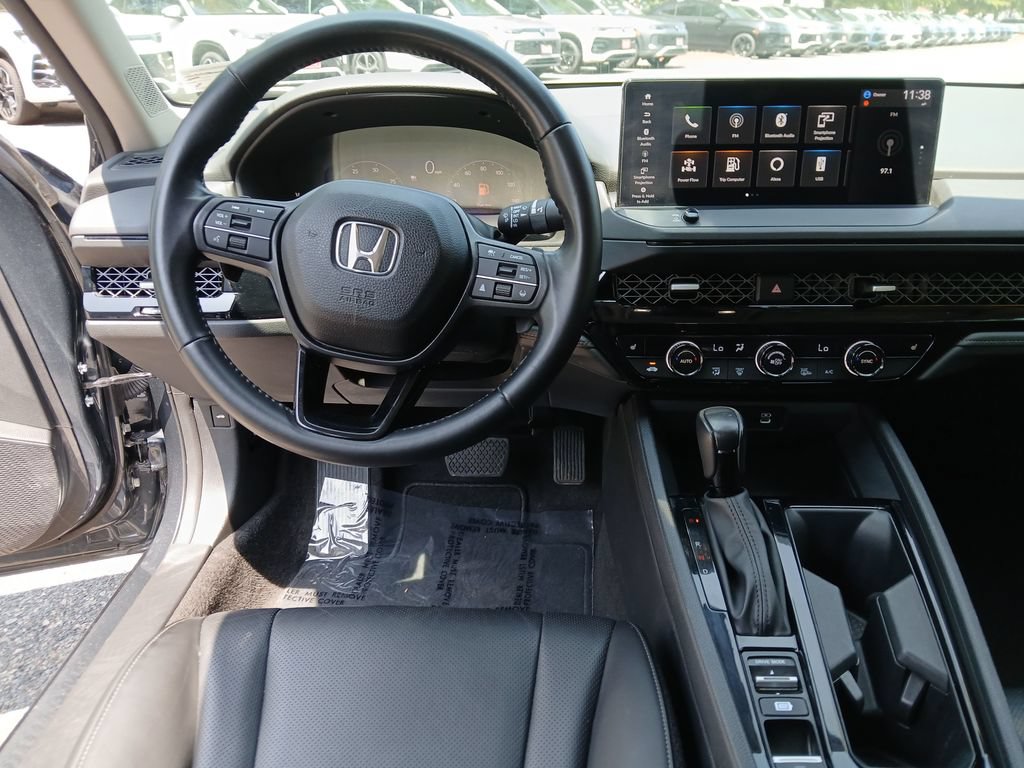 Used 2023 Honda Accord EX-L image 27