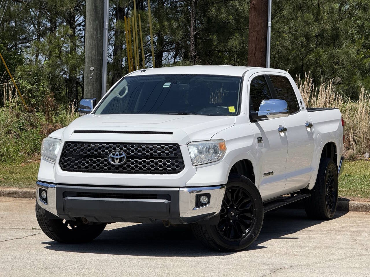 Used 2016 Toyota Tundra SR5 w/ SR5 Upgrade Package RWD image 1