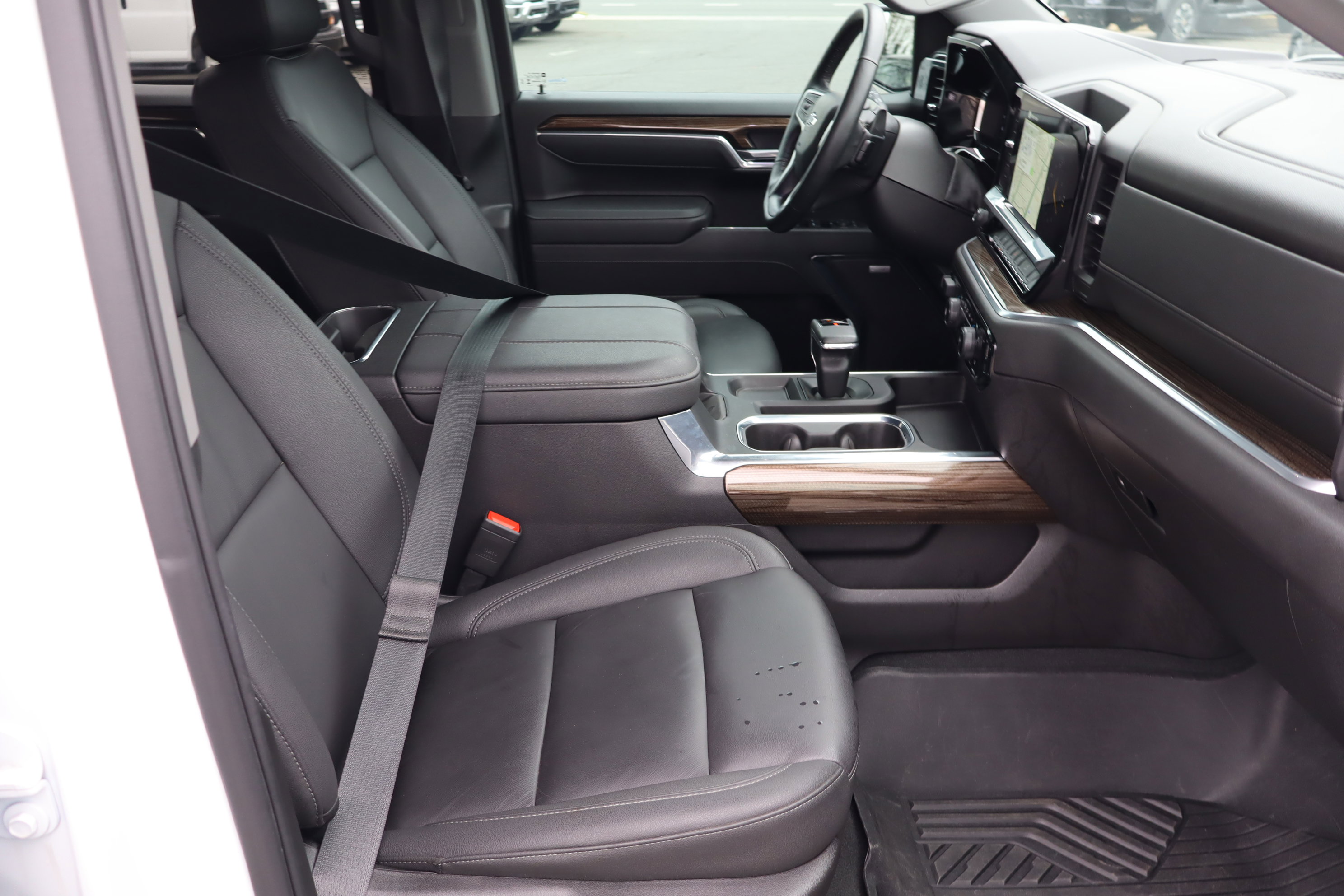 Certified 2025 Chevrolet Silverado 1500 LT Trail Boss w/ Convenience Package II image 37