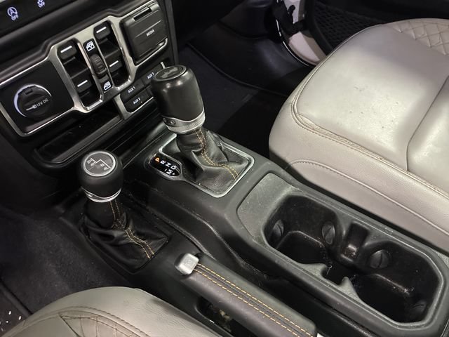 Used 2021 Jeep Wrangler Unlimited Sahara AWD/4WD image 25