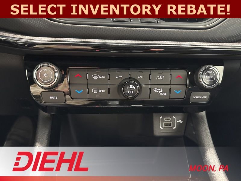 New 2026 Jeep Compass Limited image 30