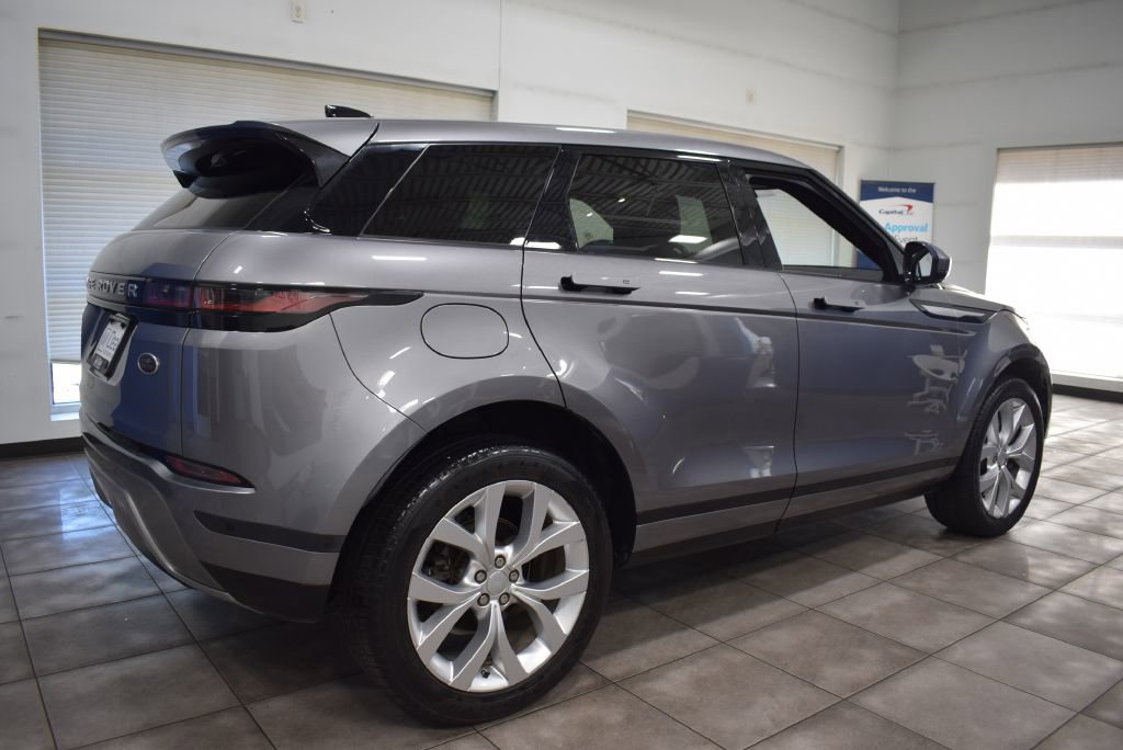 Used 2020 Land Rover Range Rover Evoque SE image 4