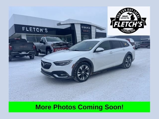 Used 2018 Buick Regal Preferred w/ Sights and Sounds Package image 1
