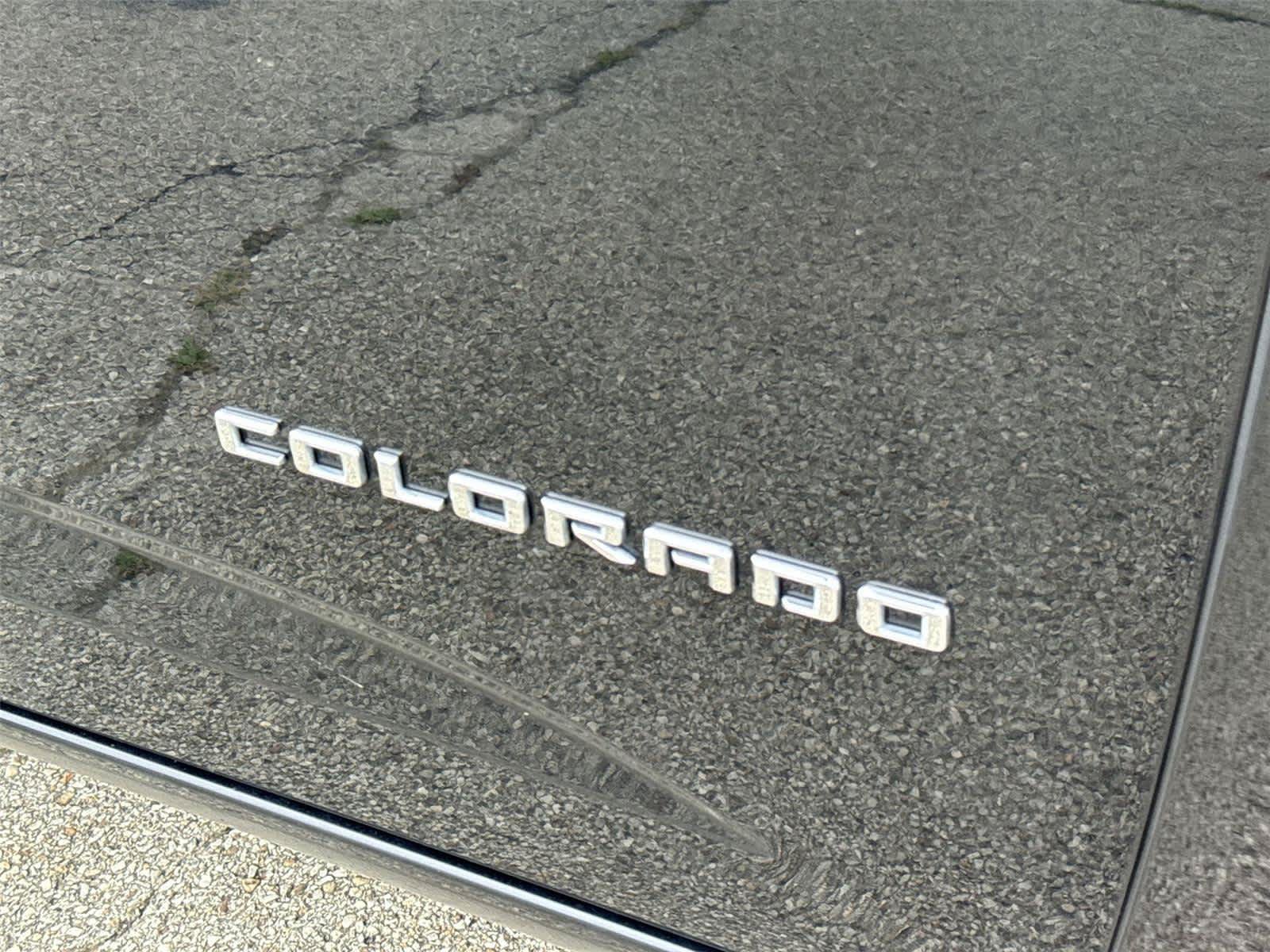 Used 2022 Chevrolet Colorado Z71 AWD/4WD image 11