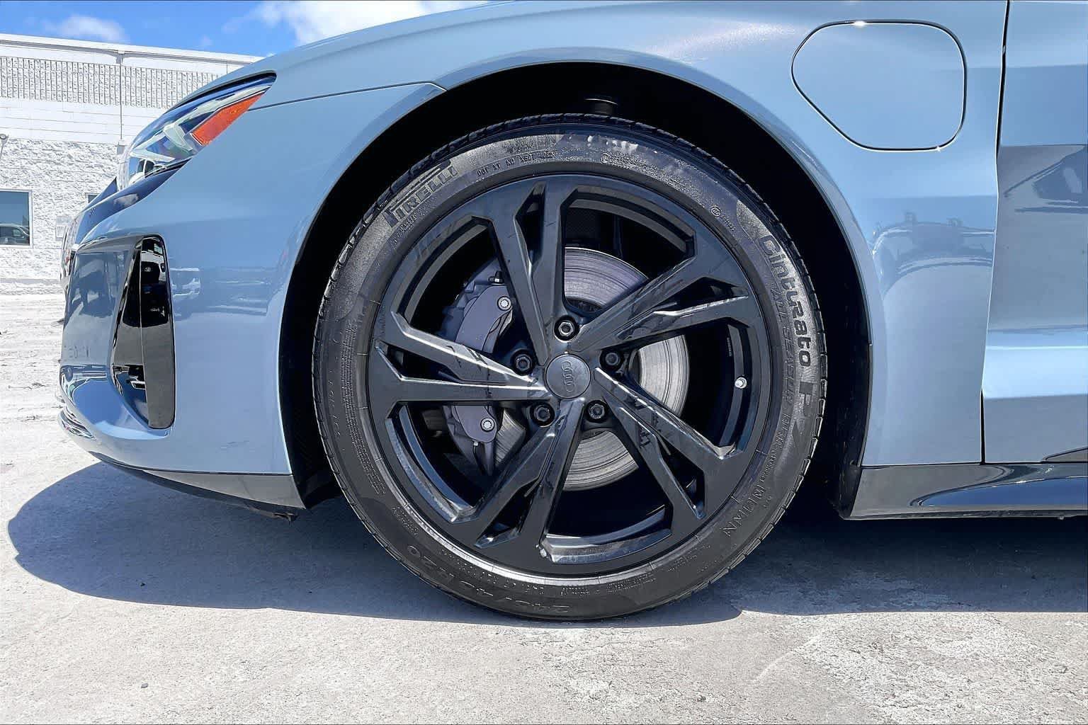 Used 2023 Audi e-tron GT Premium Plus AWD/4WD image 8