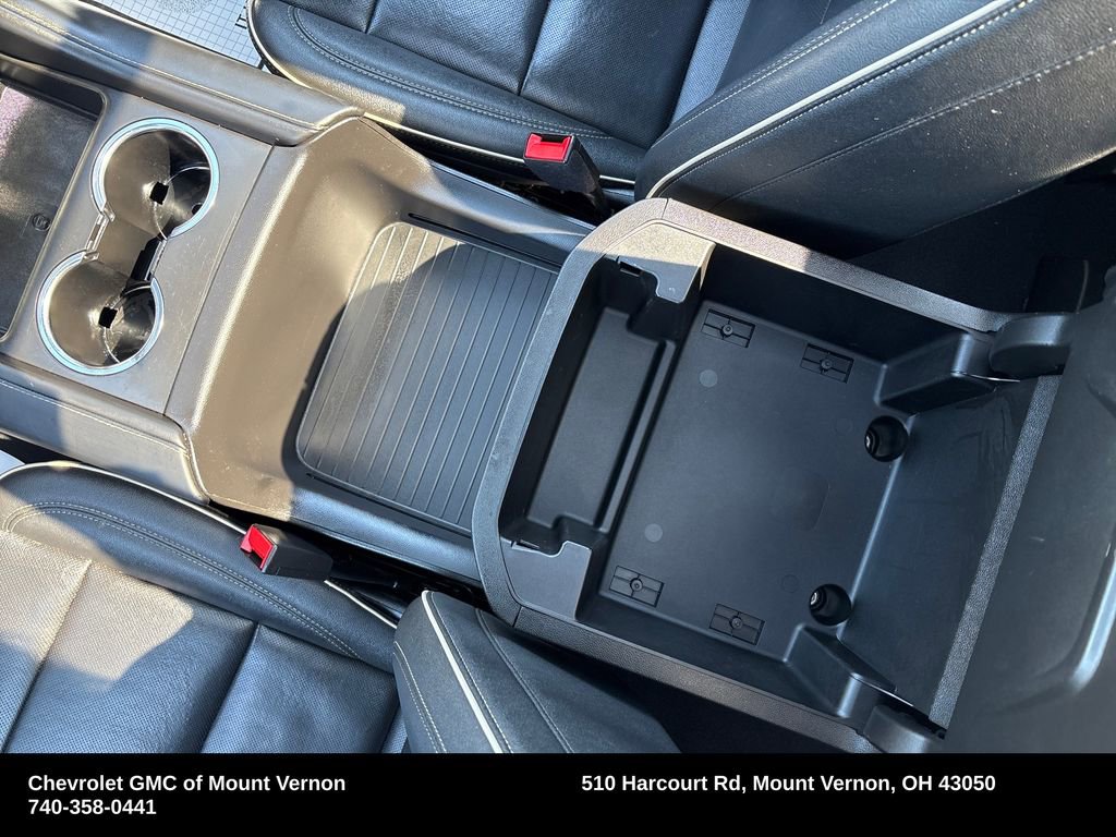 Used 2023 Chevrolet Suburban Premier AWD/4WD image 29