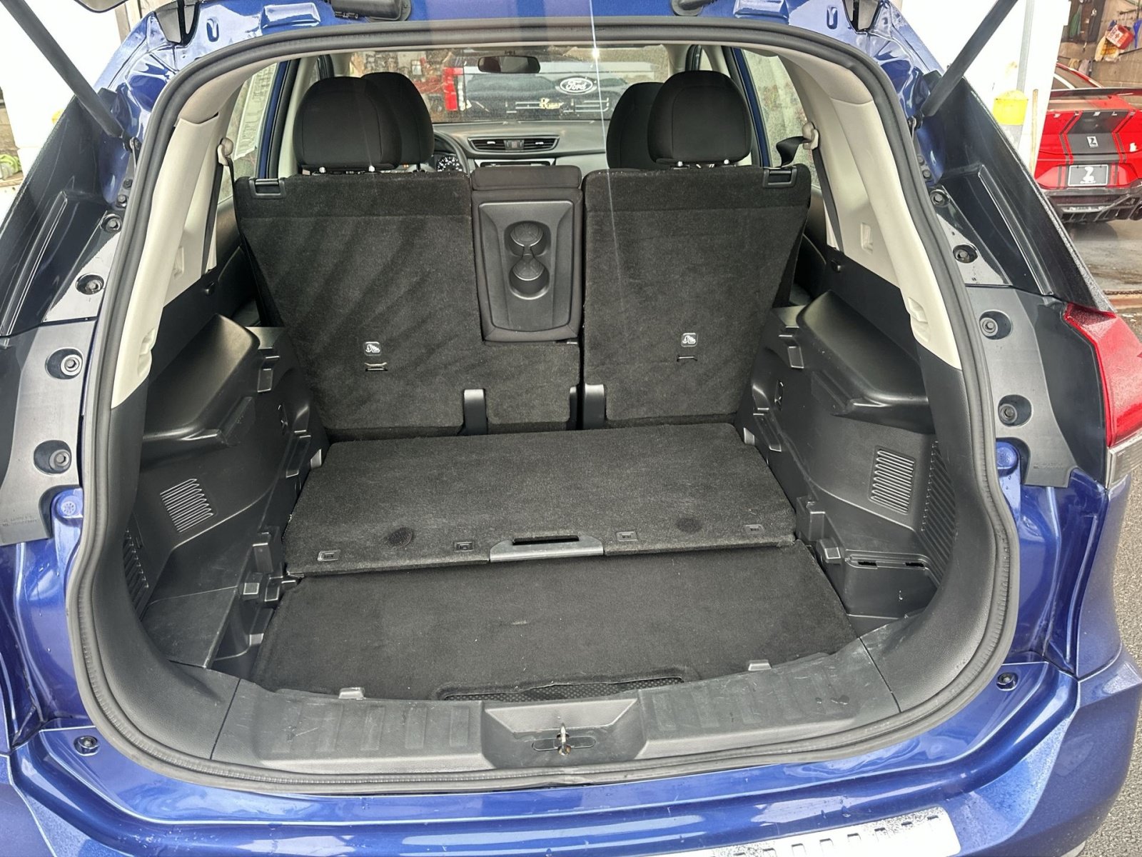 Used 2018 Nissan Rogue S AWD/4WD image 48