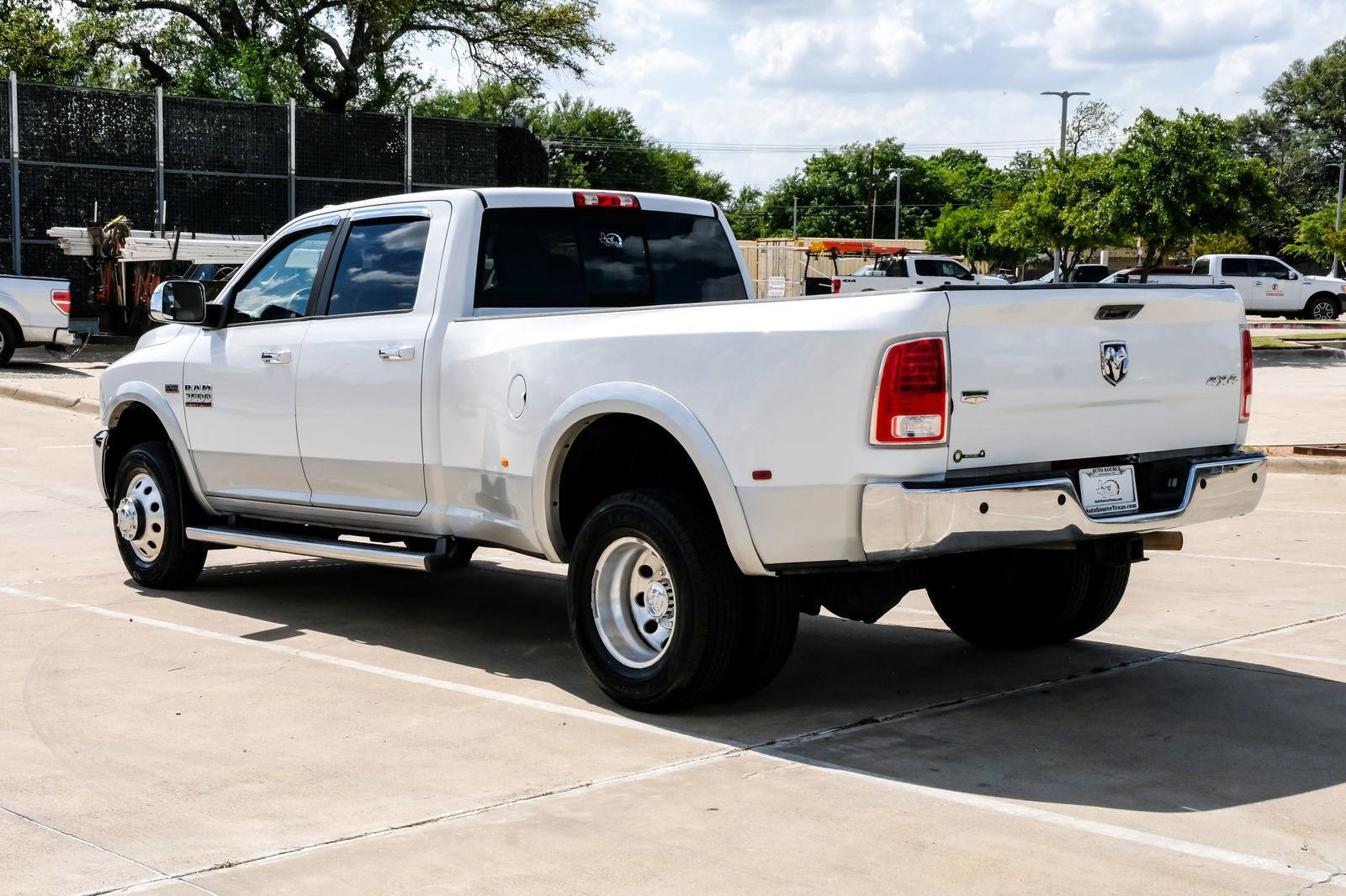 Used 2014 RAM 3500 Laramie image 15