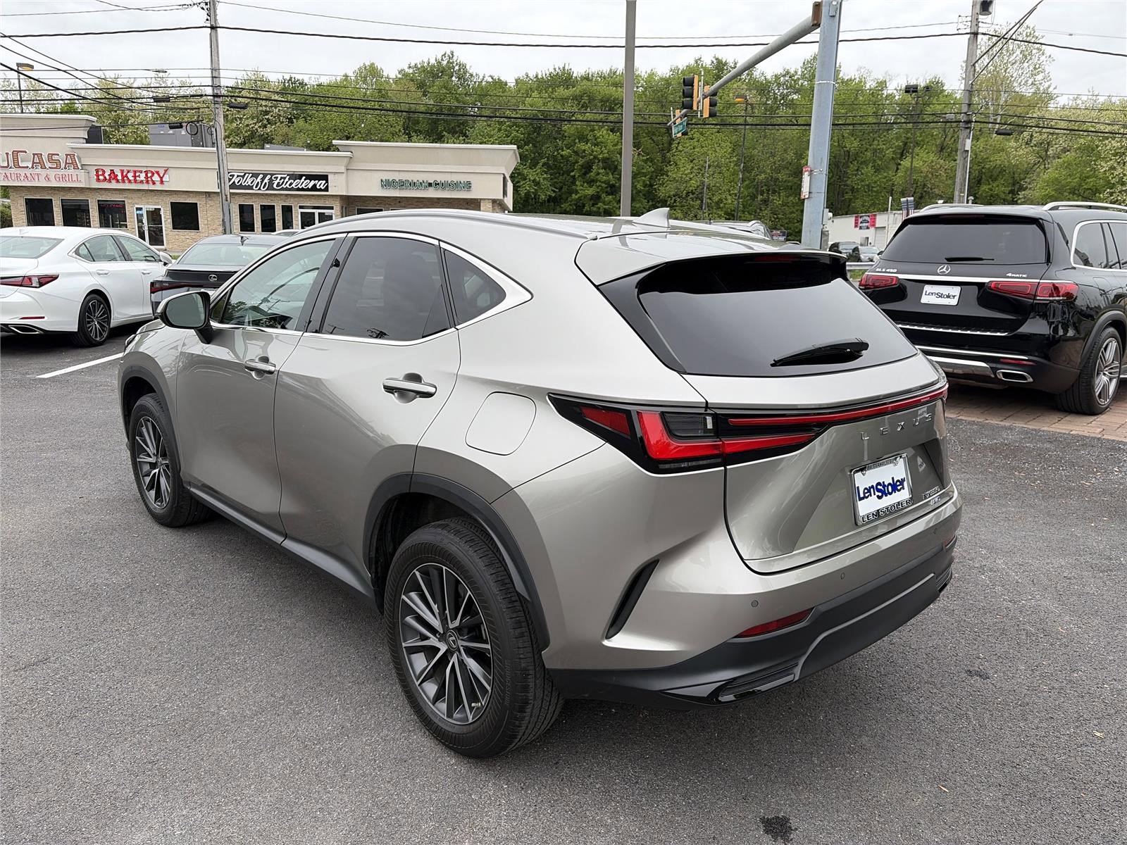 Used 2023 Lexus NX 350 AWD image 3