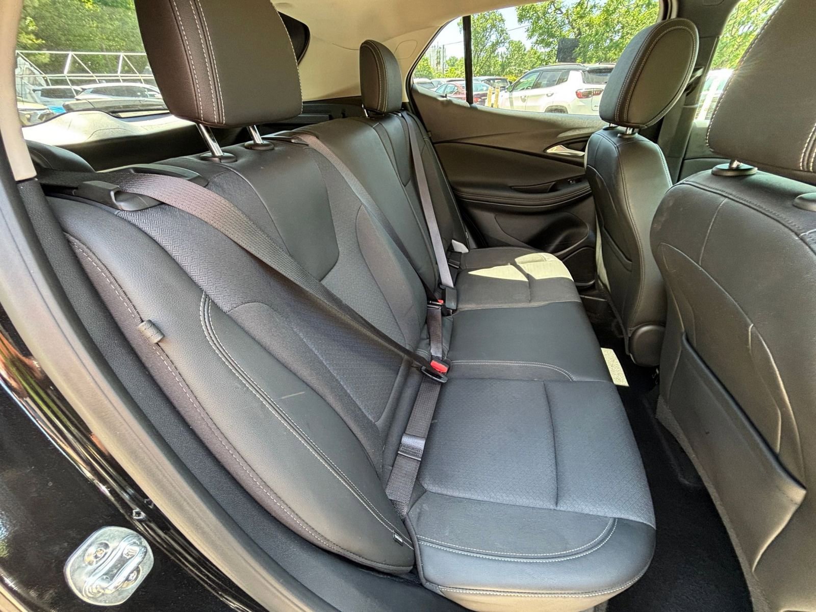 Used 2025 Buick Encore GX Preferred FWD image 37
