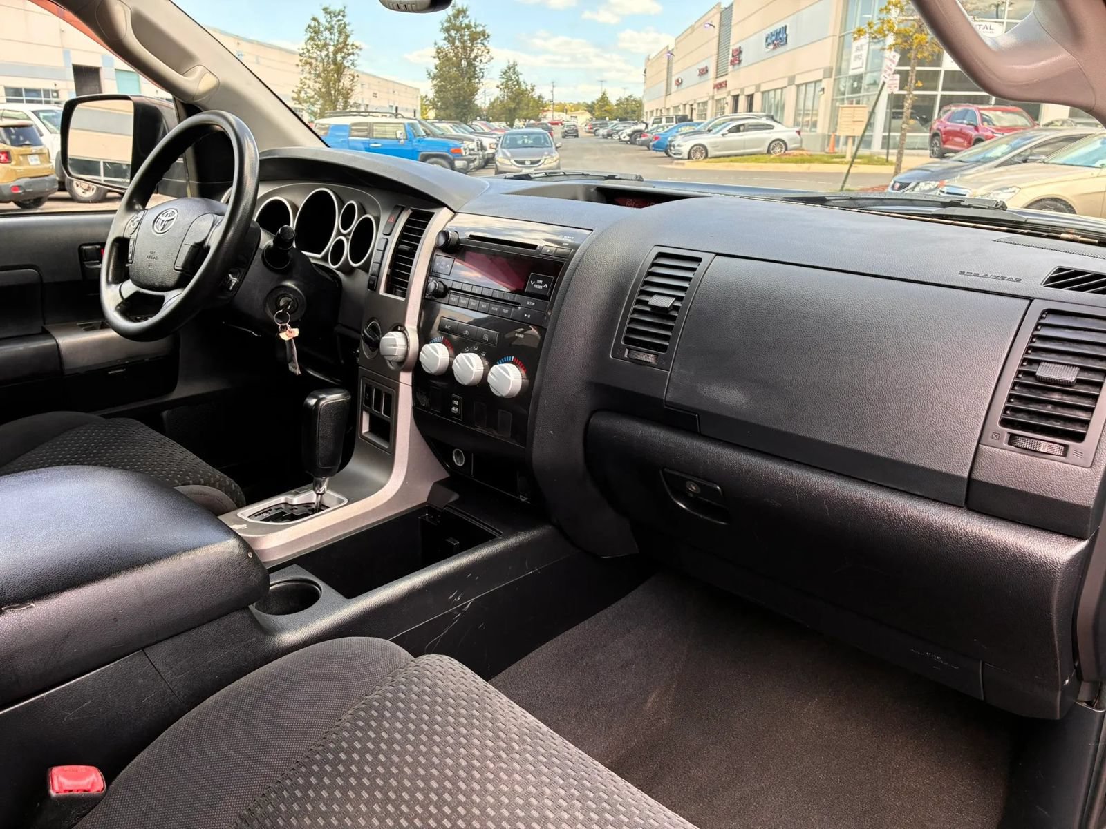 Used 2011 Toyota Tundra 4x4 Double Cab image 17