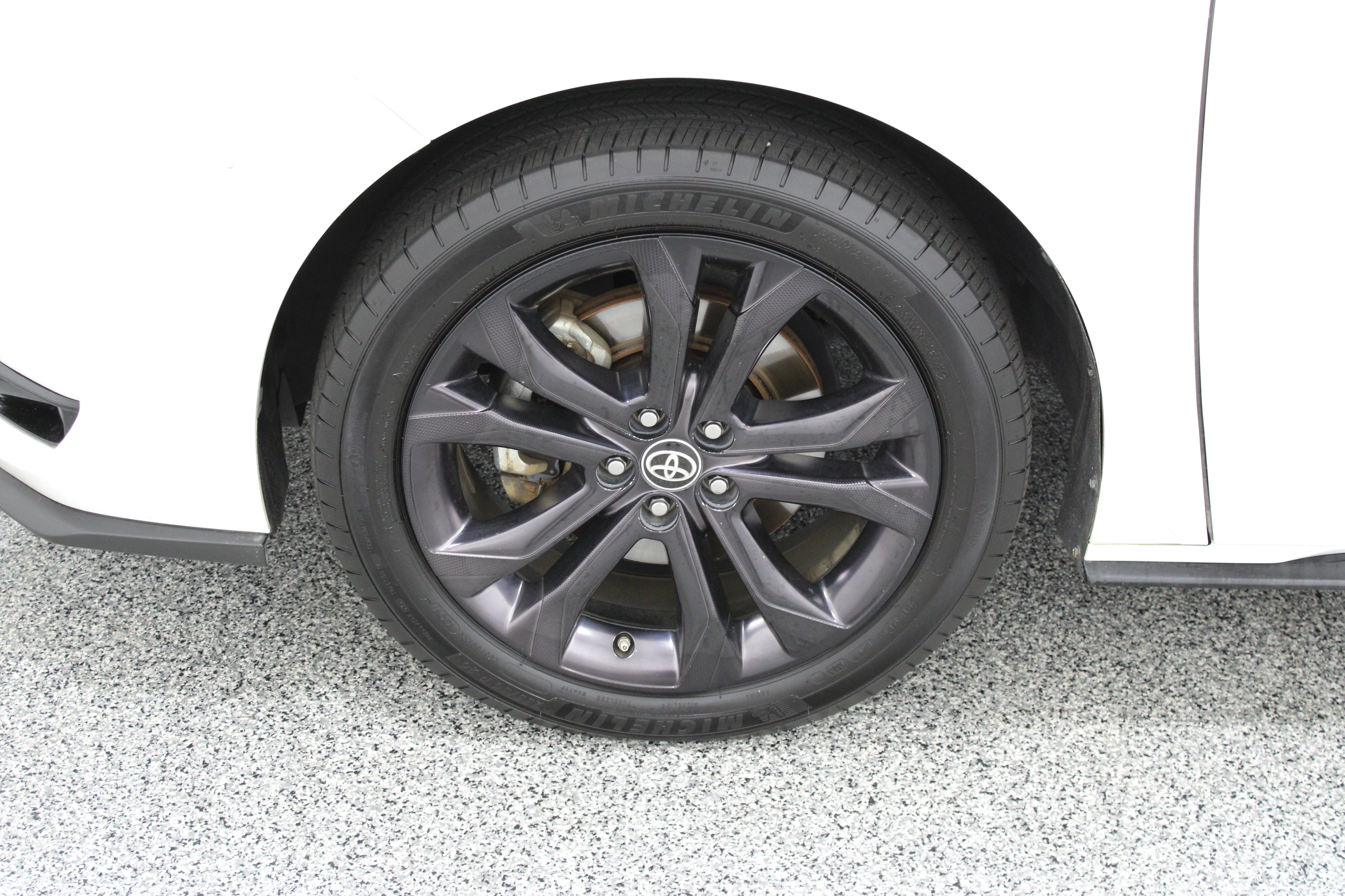 Used 2023 Toyota Sienna XSE FWD image 11