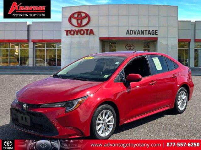 Used 2021 Toyota Corolla LE w/ LE Convenience Package FWD image 4