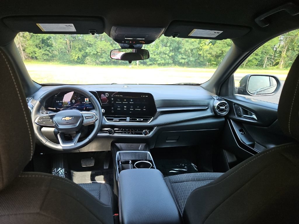 Used 2025 Chevrolet Equinox LT AWD/4WD image 23