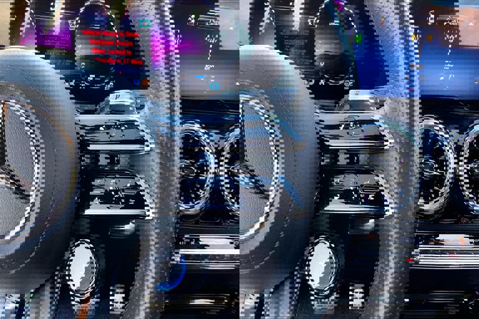 Used 2025 Mercedes-Benz GLA 35 AMG 4MATIC image 24