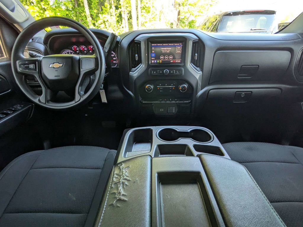 Used 2020 Chevrolet Silverado 1500 Custom w/ Custom Value Package RWD image 14