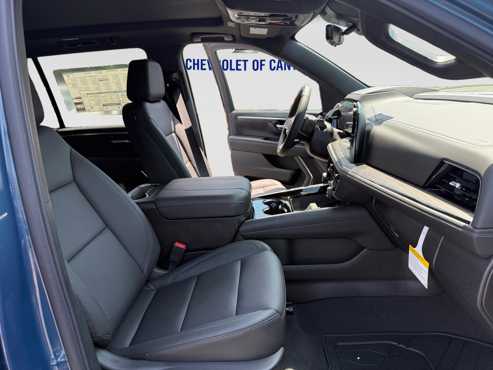 New 2026 Chevrolet Suburban LT w/ Advanced Technology Package RWD image 13