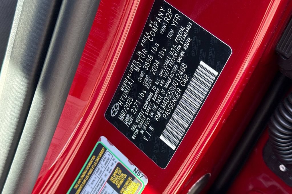 Used 2025 Hyundai Elantra Sport FWD image 22