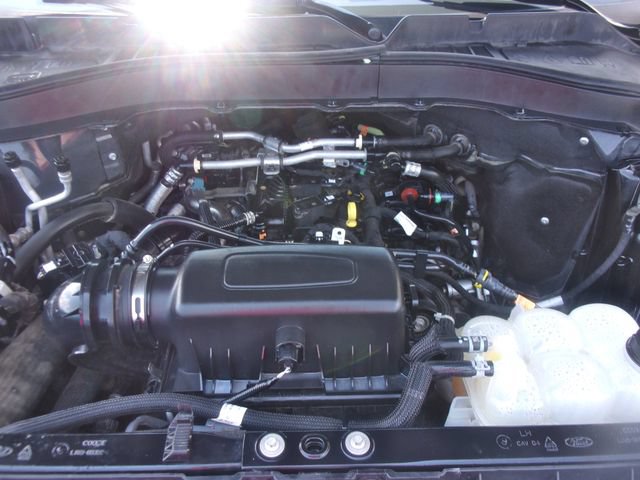 Used 2021 Ford Explorer XLT w/ Equipment Group 202A AWD/4WD image 20