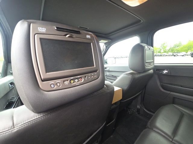 Used 2011 Ford Escape Limited w/ 302A Rapid Spec Order Code FWD image 16