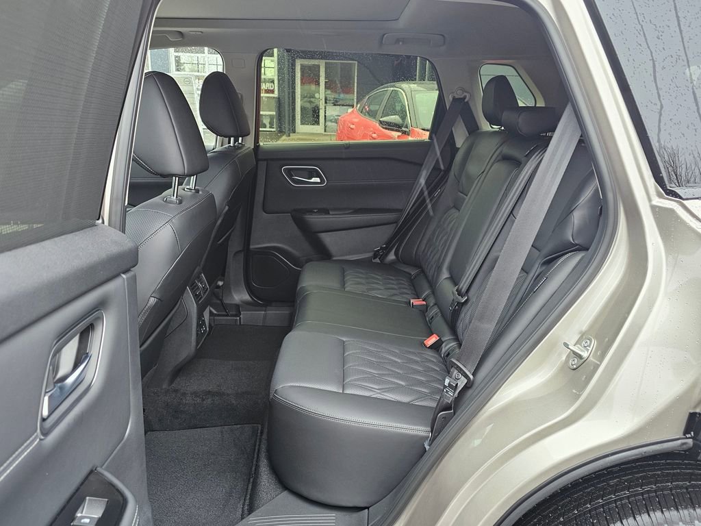 New 2026 Nissan Rogue Platinum w/ Tech Package image 13