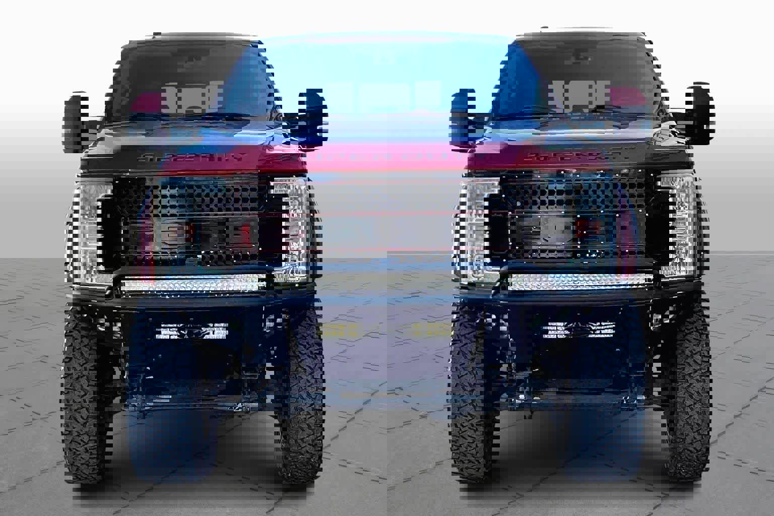 Used 2017 Ford F250 Lariat w/ Lariat Ultimate Package image 3