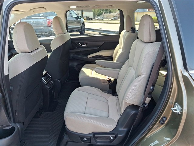 Used 2023 Subaru Ascent Premium w/ Convenience Package image 11