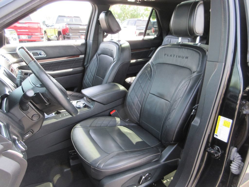 Used 2018 Ford Explorer Platinum AWD/4WD image 22