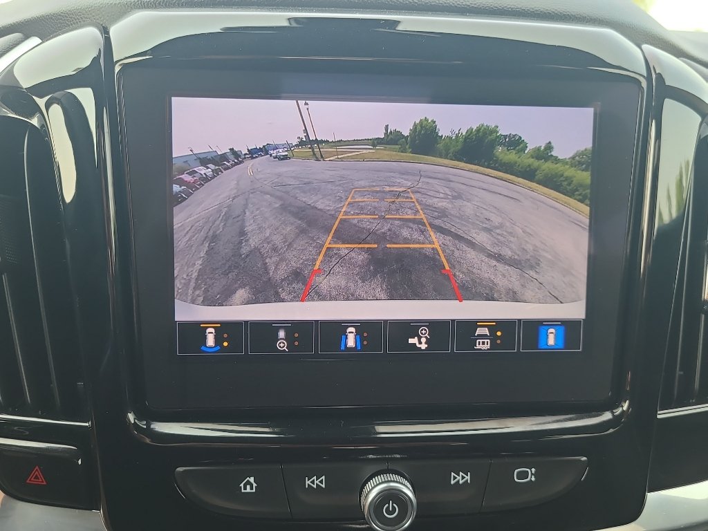 Used 2022 Chevrolet Traverse Premier w/ Redline Edition AWD/4WD image 28
