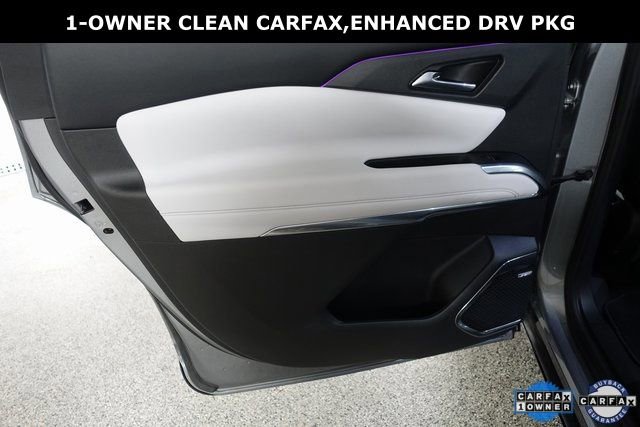 Used 2024 Chevrolet Traverse RS FWD image 20