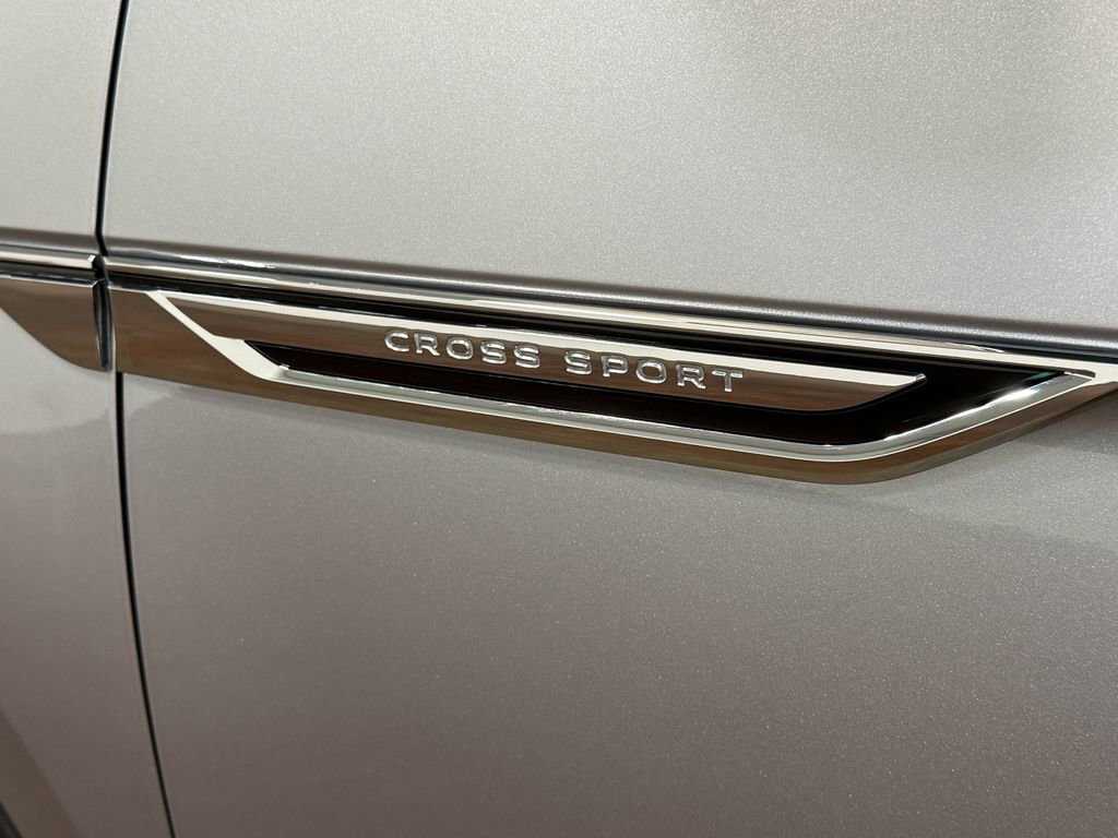Used 2023 Volkswagen Atlas Cross Sport SEL Premium R-Line image 52